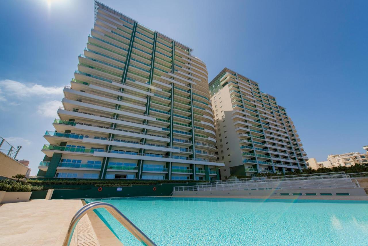 Luxury Apt W/ Side Seaviews And Pool, Top Location 斯利马 外观 照片