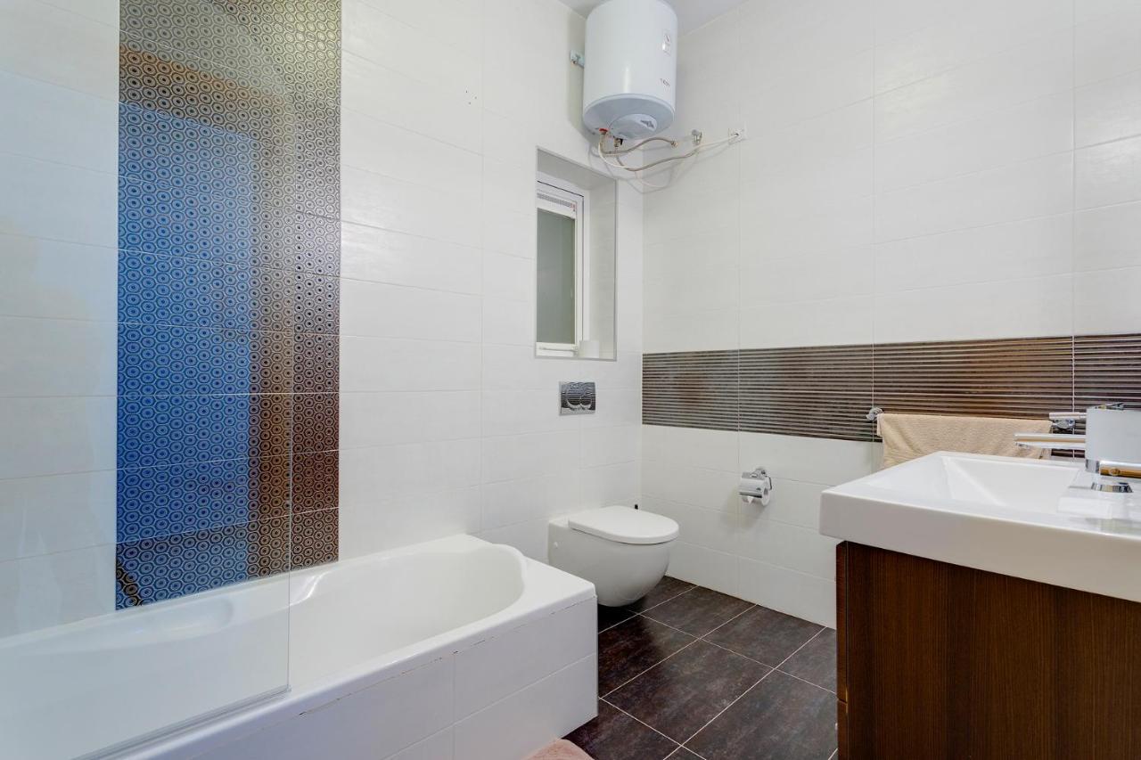 Luxury Apt W/ Side Seaviews And Pool, Top Location 斯利马 外观 照片